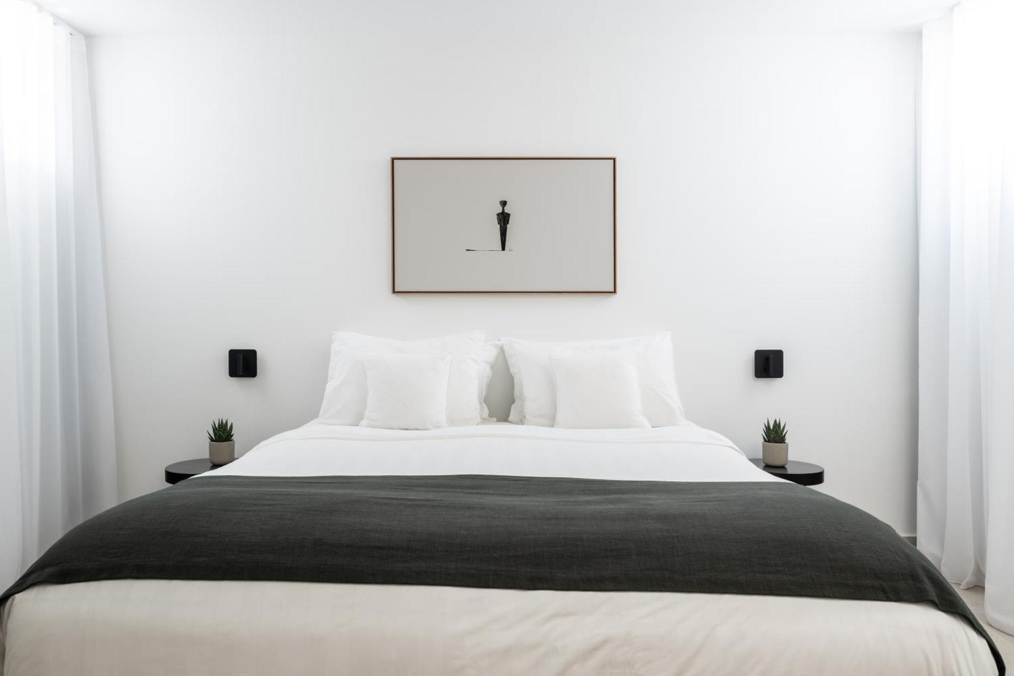 Rocabella Santorini & 4*