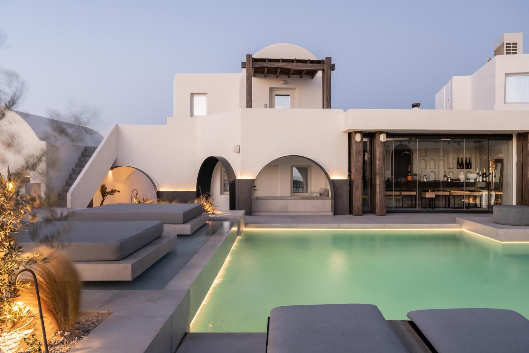 Rocabella Santorini & 4* אימרוביגלי